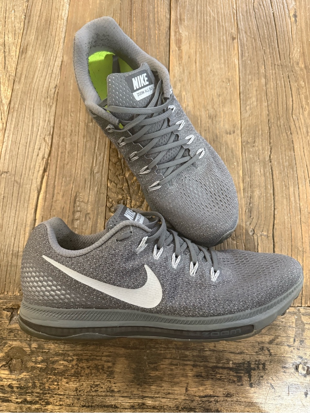 Nike Men's Gray Zoom all out low Running Shoes with White Swoosh